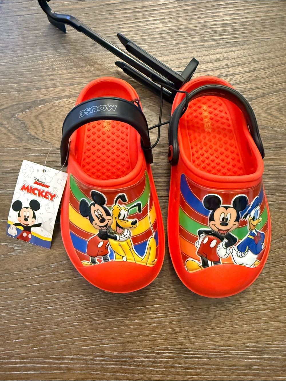 Disney Red Mickey Mouse & Friends Kids Clog Sandals w/ Back Strap Size 9-10 NWT